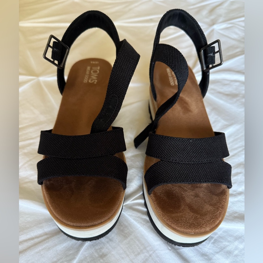 TOMS Louisa platform Sandal - size 6